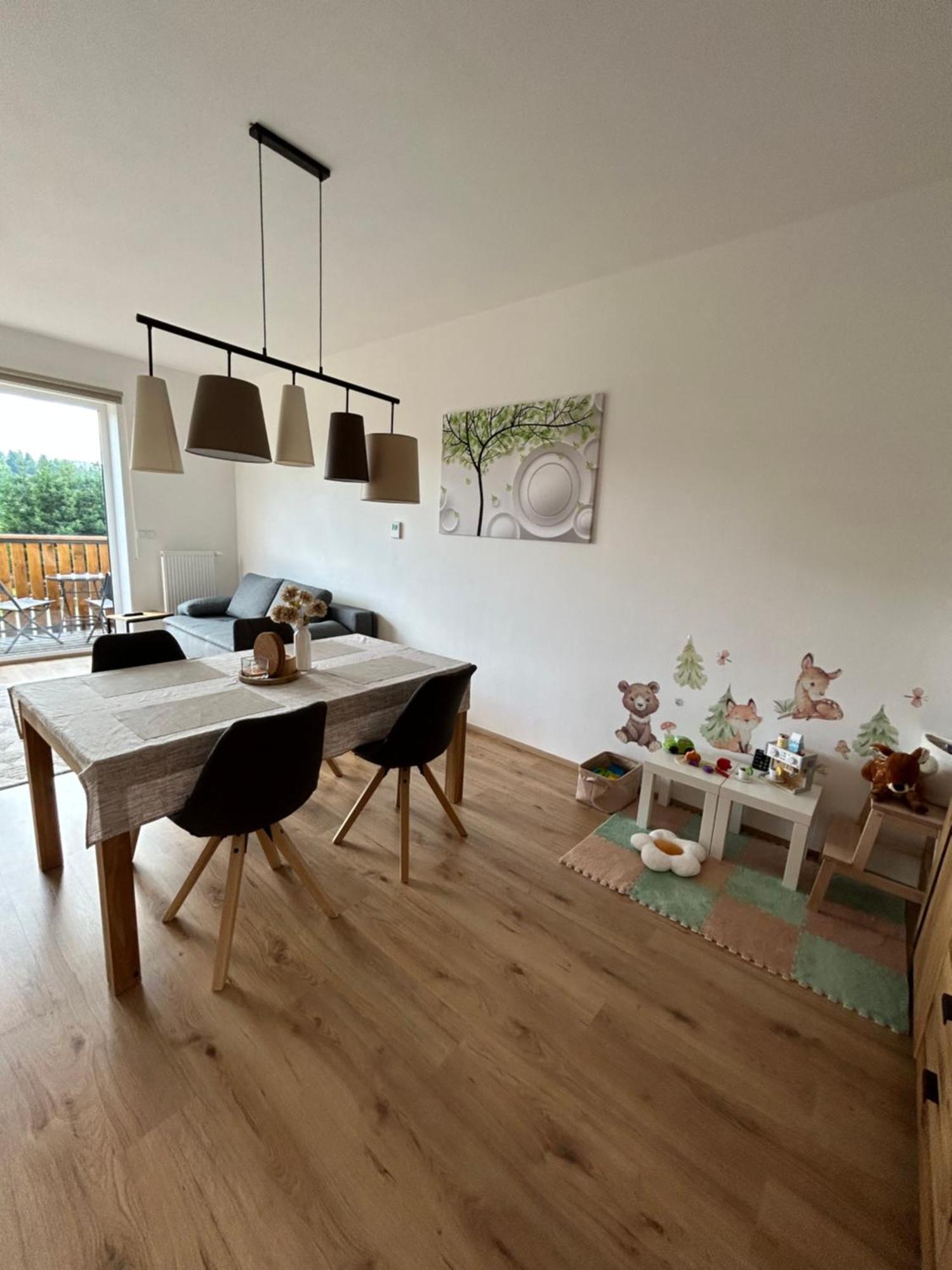 Kasperky Apartment Касперске Хори Екстериор снимка